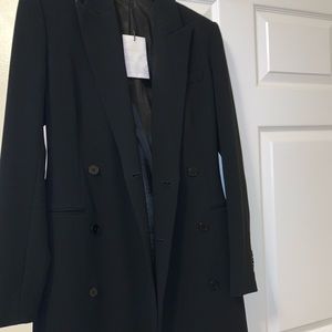 Black fitted blazer dress #blazer #dresssuit